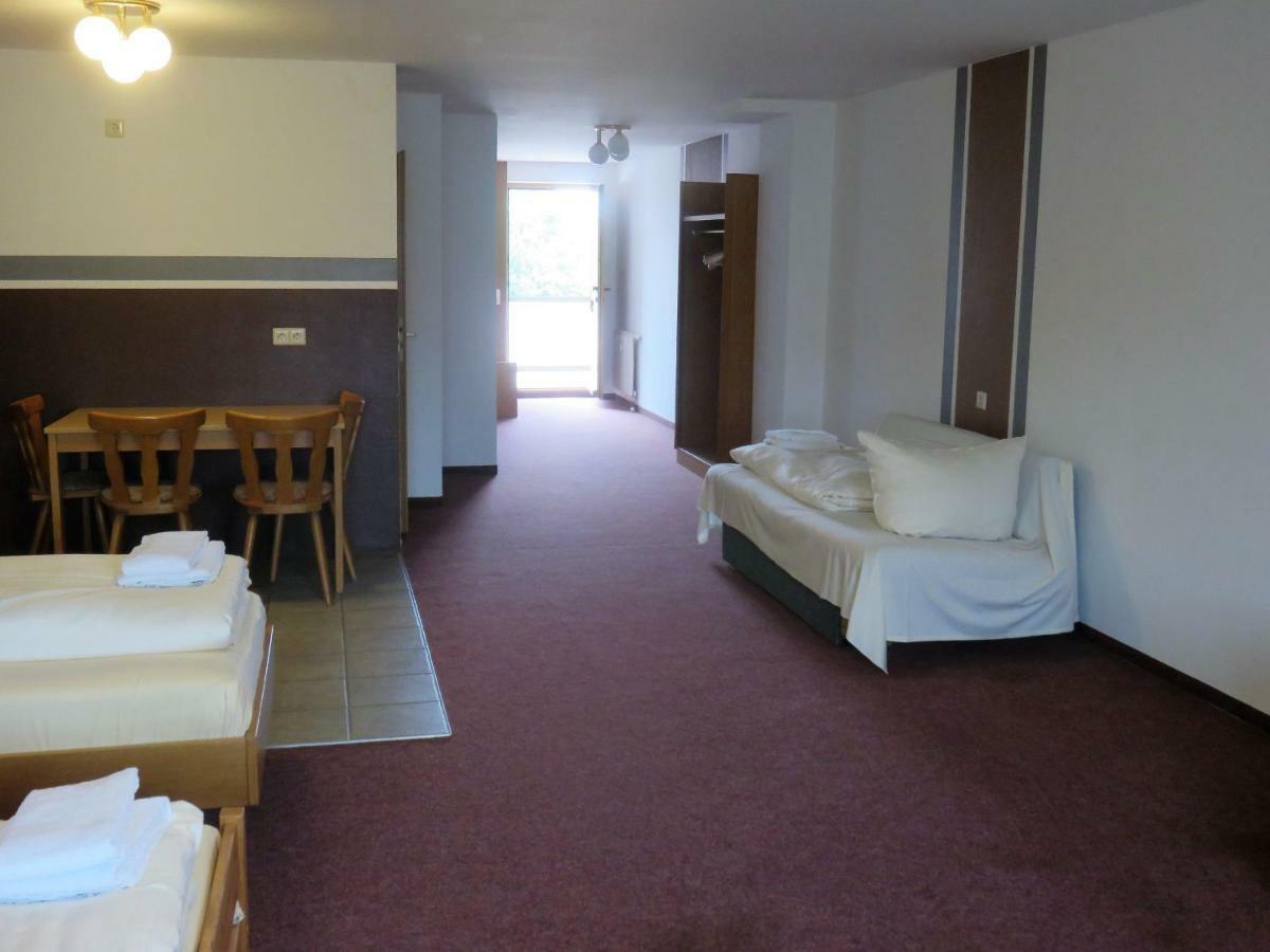 Schoemberg  Hotel Conditorei Cafe Baier מראה חיצוני תמונה